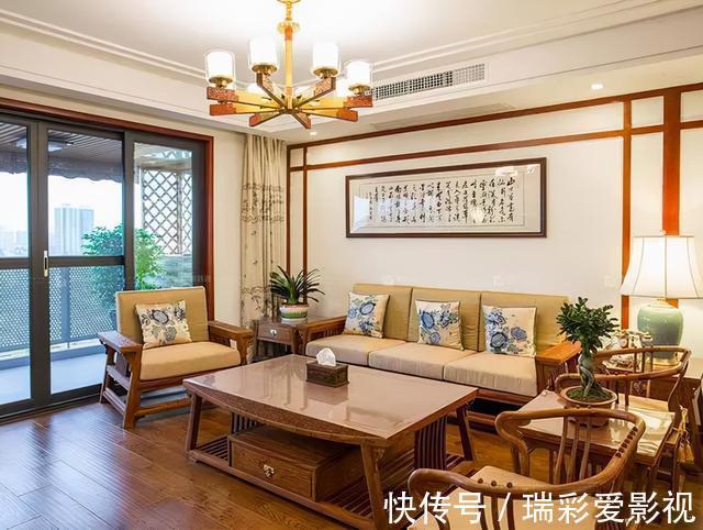 装修风格|这位46岁阿姨的眼光太好了,新家选择中式风,日子过得太精致了