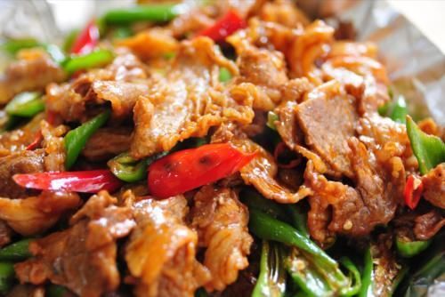 炒牛肉，不要放盐和淀粉腌制，多放2种东西，牛肉又香又滑嫩