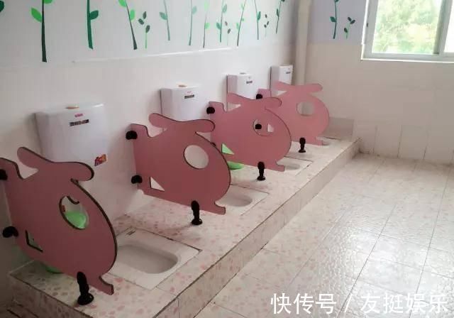 小橙|妈妈总觉得女儿身上有异味,脱下孩子裤子的一瞬间,妈妈崩溃了