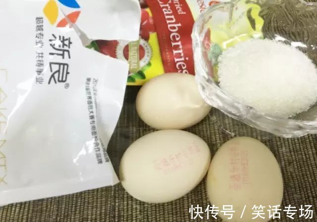 没有烤箱怎么做蛋糕4种方法电饭煲、微波炉、平底锅和蒸蛋糕