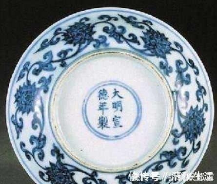 宣德年间!看了央妈的国家宝藏, 再了解下明朝宣德年间官窑青花瓷盘特点