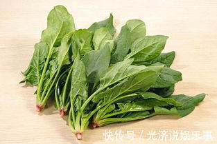 成骨细胞|花生是骨质疏松的发物?医生:不想骨头成蜂窝,3种食物尽量远离