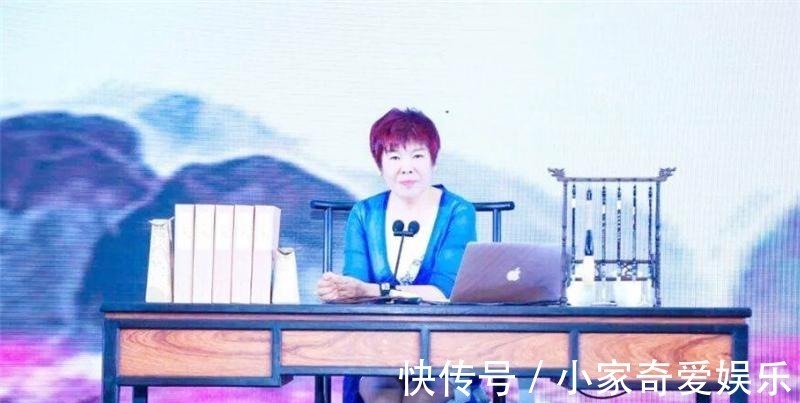 姜怡伶$继于丹之后,又一位“国学大师”被赶下台,网友:她也配叫大师?