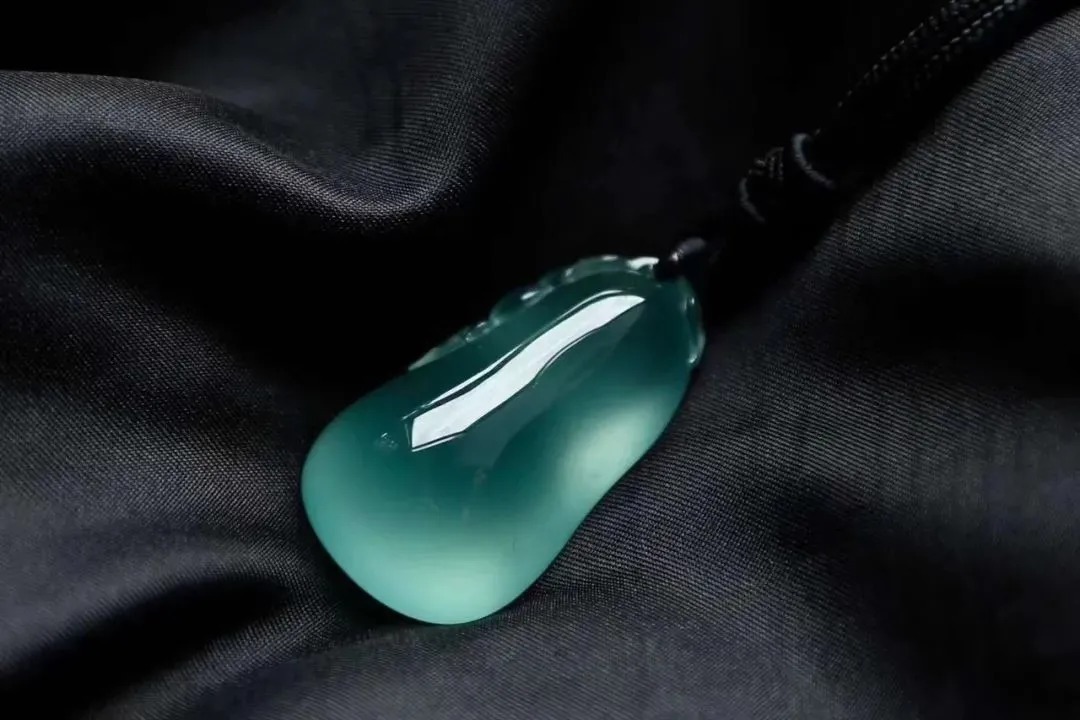 影响|翡翠的颜色怎么看?这才是影响价值的关键!