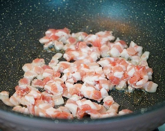 玉米面窝窝头这样做,营养健康又香软美味,一上桌就被家人抢着吃