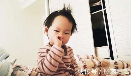 这些事|2岁宝宝有啥发育指标评估?能做到这些事,说明孩子超前发育了