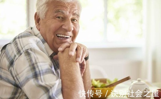 男人|长寿的男人，通常都会保持4个羞人动作！若你全占，或有长寿体质