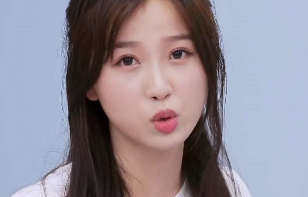 欣欣子|青你2虞书欣不穿塑身衣学舞,听清Lisa的评价,欣欣子要哭