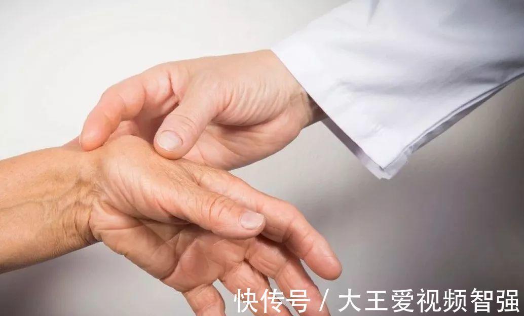 小刘|体内湿气重，浑身难受做好四步，身体会轻松很多