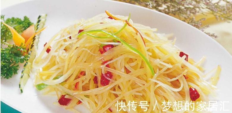 炒酸辣土豆丝,切记掌握加醋的时间,这步做对了,土豆丝又香又脆