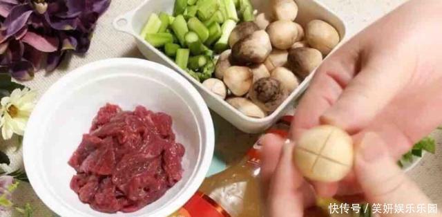 倒入|再穷也要多给孩子吃“它”,吃一盘,营养相当于吃10个鸡蛋,大虾