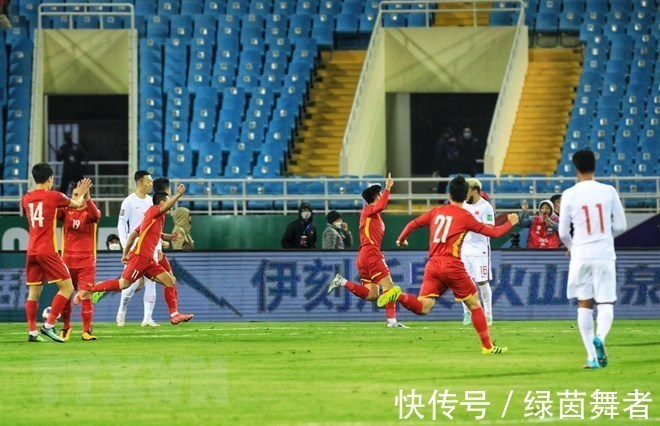 u23锦标赛|3-1战胜中国队后！越南足球再创历史，主席、总理连发贺电！
