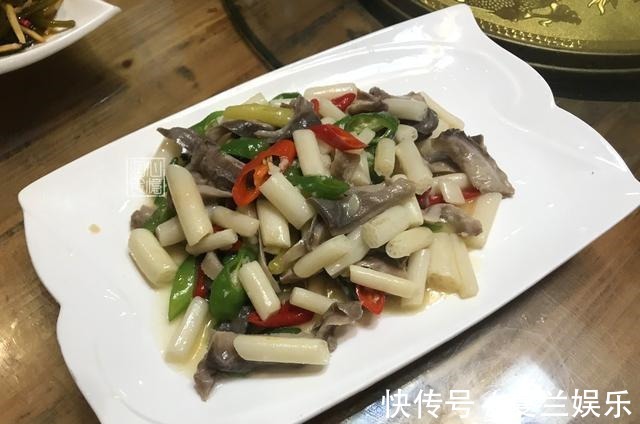 姐夫请客吃饭,9个人吃12道菜,花了628元,吃一半不想吃了