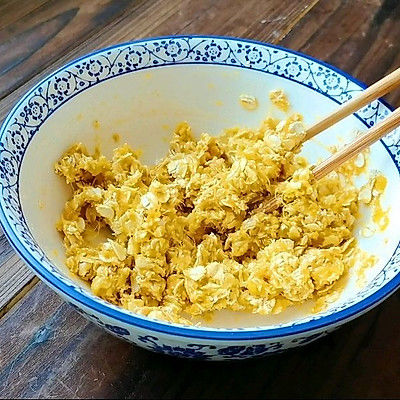 红薯与燕麦的绝佳搭配，无油无糖香甜又拉丝