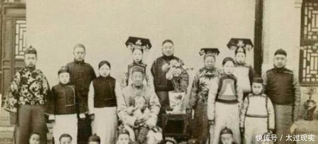 美艳|晚清老照片图1真实的“阴兵开道”,图4的清朝女子美艳动人!