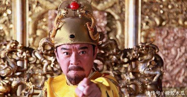 御医|朱元璋的爱妃肚子疼 御医治病后说道 十年后必死 果然应验！