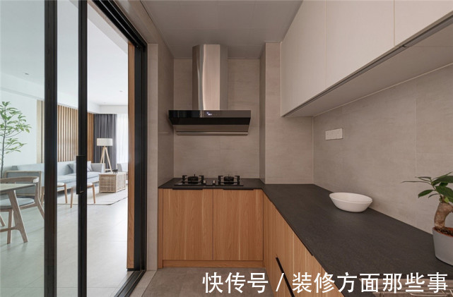 灵巧|95平三居室保留了禅意与灵巧,同时又不失气场与舒适度