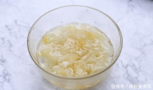 营养物质|紫薯和“它”天生一对，坚持一周喝3次，美白淡斑，皮肤白皙水润