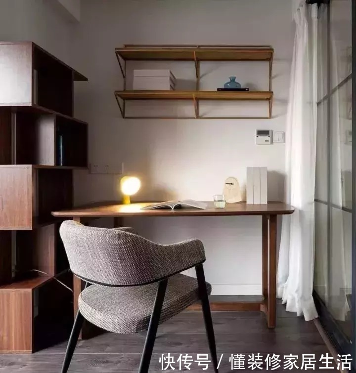 实用|不用专门预留书房了,这种卧室书房一体的设计最实用
