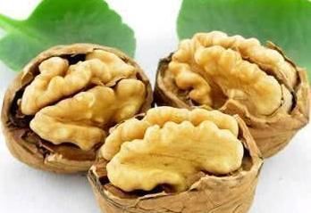 补充蛋白质|清晨空腹吃几个核桃,坚持下去,5件“喜事”将会不请自来