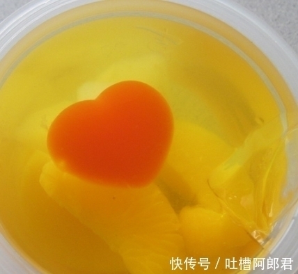 爱不释手|父母眼中的5大“垃圾食品”,辣条都没上榜小孩们个个爱不释手