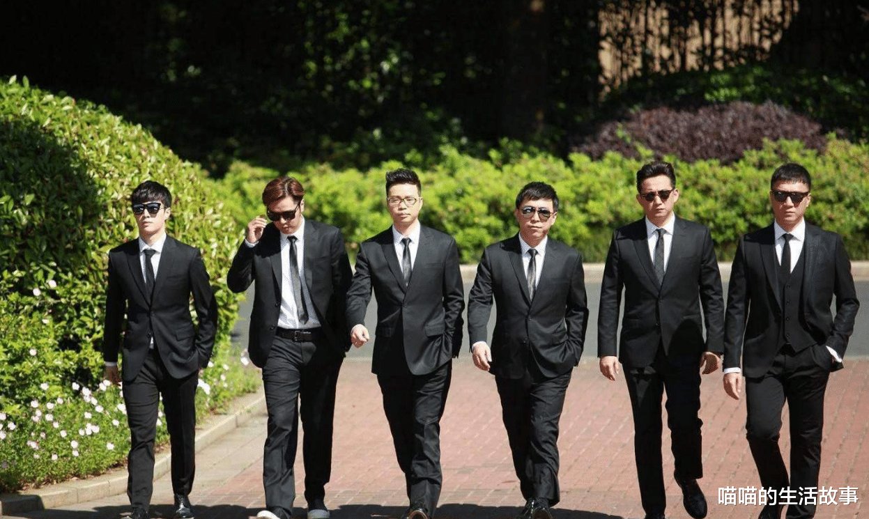 《极限挑战》新一季来袭，黄明昊成常驻MC，网友：苟延残喘罢了！