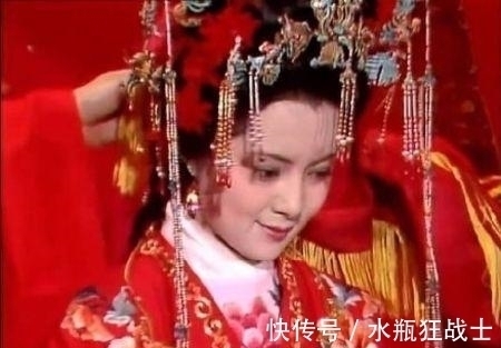 贾母&薛宝钗的心机有多深?清虚观打醮,林黛玉一针见血点出她的城府