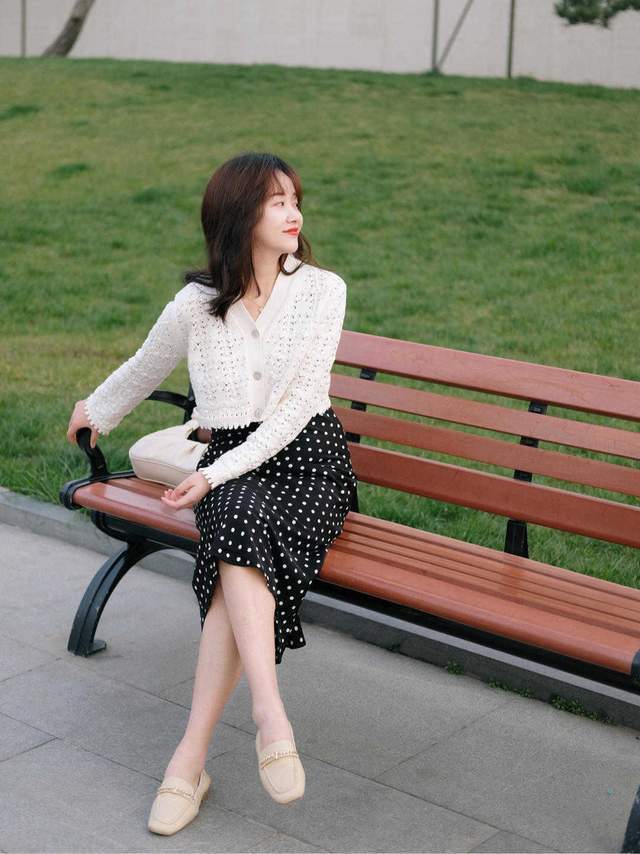 淑女鞋|小个子秋天的穿衣模板,从马甲到风衣全给你展示了,可以直接照搬