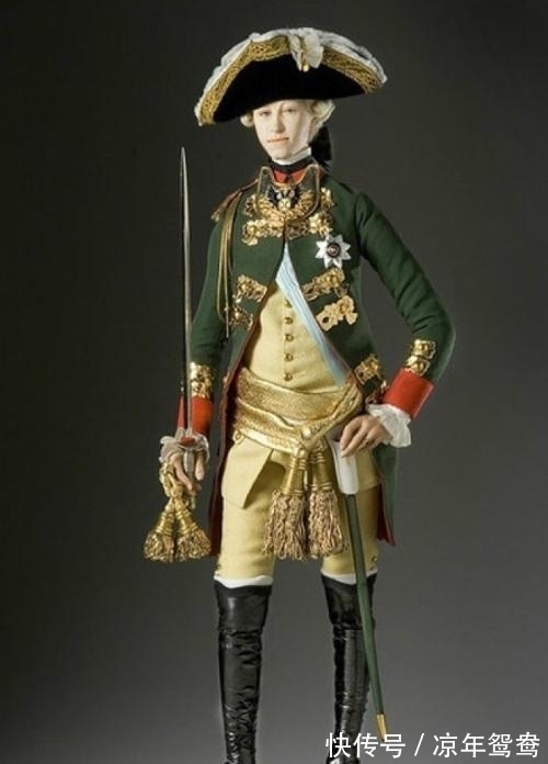 高跟鞋 只有女生才穿高跟鞋？其实高跟鞋根本不是为女人发明的