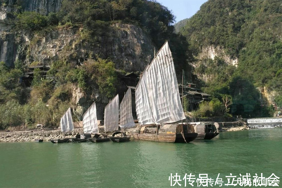 东边日出西边雨@刘禹锡被贬10年后作首诗,句句忧愁成经典,被王安石刘伯温借用