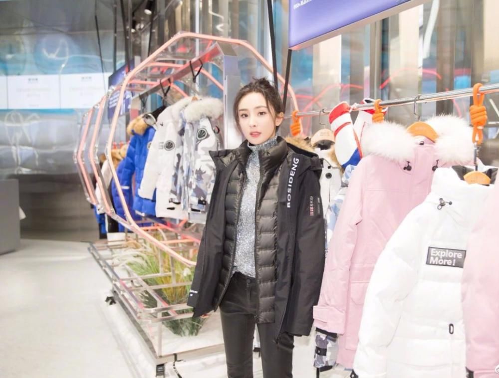 今年冬天“外套+外套”火了！！又暖又时髦！！