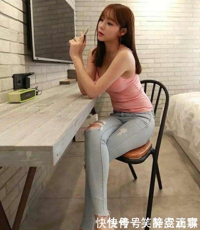 紧身裤展现气质女人味, 魅力有女人味!