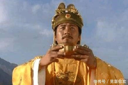 道菜|朱元璋指着猪蹄问沈万三，这道菜叫什么名，沈万三3字回逃过一劫