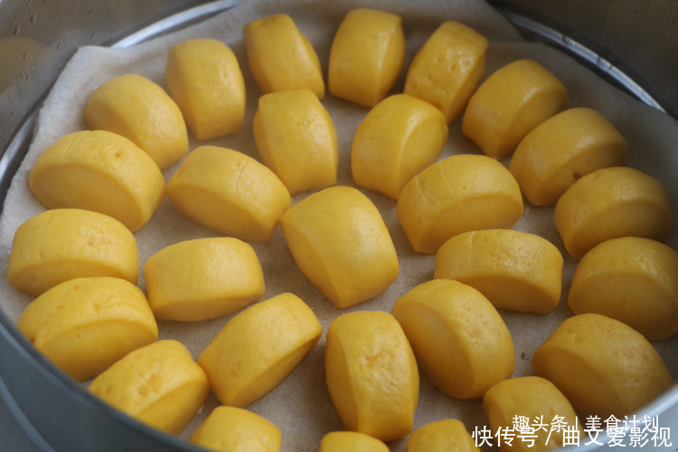 孩子不吃早餐,只用一招,又香又软,一口一个,每次吃一盘