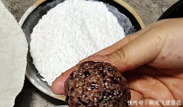 比黄磊老师做法还简单的东北粘豆包,1不和面2不放糖,软糯香甜!