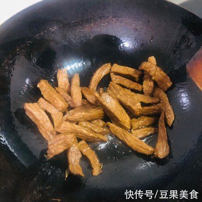 十分钟搞定一道香辣牛肉干！就它最下饭