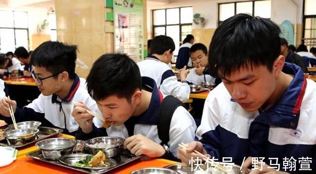 睡眠时间|当身体发出特殊讯号,你的孩子可能会“停止发育”,家长别大意