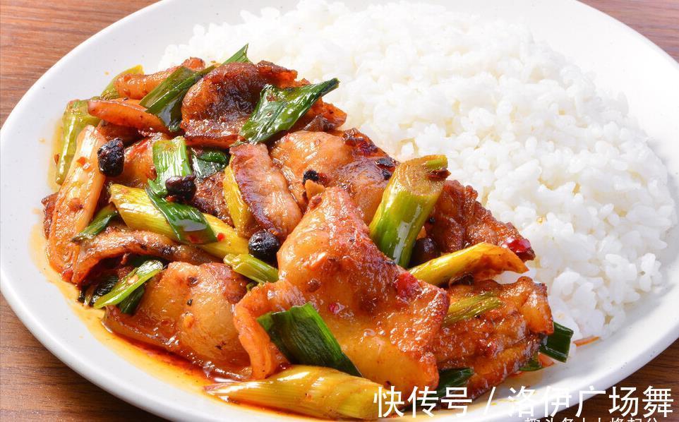 五花肉|做回锅肉，为何又老又柴？牢记很重要的1步，出锅又香又嫩不油腻