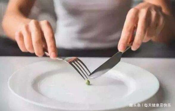 肠胃疾病|长期不吃晚饭,除了会变瘦,身体还会有这三个表现