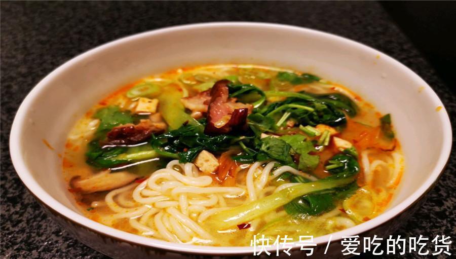 懒人|香菇猪肉面，懒人的福音，谁能不喜欢呢？