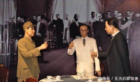 吃饭|溥仪吃饭时有一个癖好，日本天皇见了难以理解，只能尴尬微笑