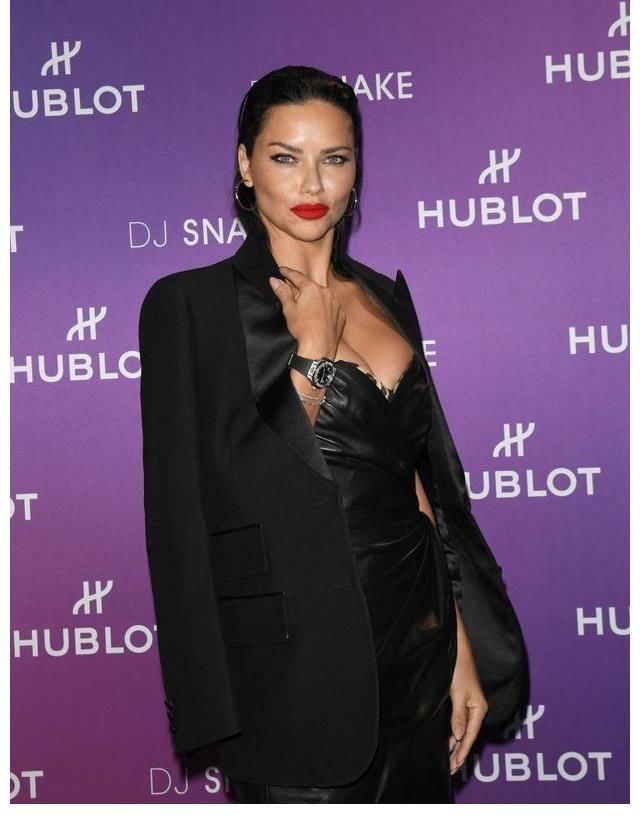 w阿德瑞娜·利瑪(Adriana Lima)參加Hublot x DJ Snake Watch巴黎發布會