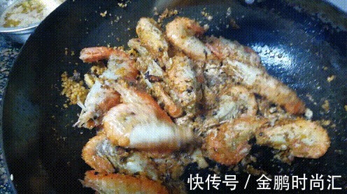 避风塘虾|避风塘罗氏虾，香酥的外壳，包裹着脆爽的虾肉，别提多美味