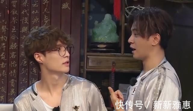 張藝興|蔡徐坤也參加了《極限挑戰(zhàn)》,就在張藝興的身邊,你發(fā)現(xiàn)了沒?