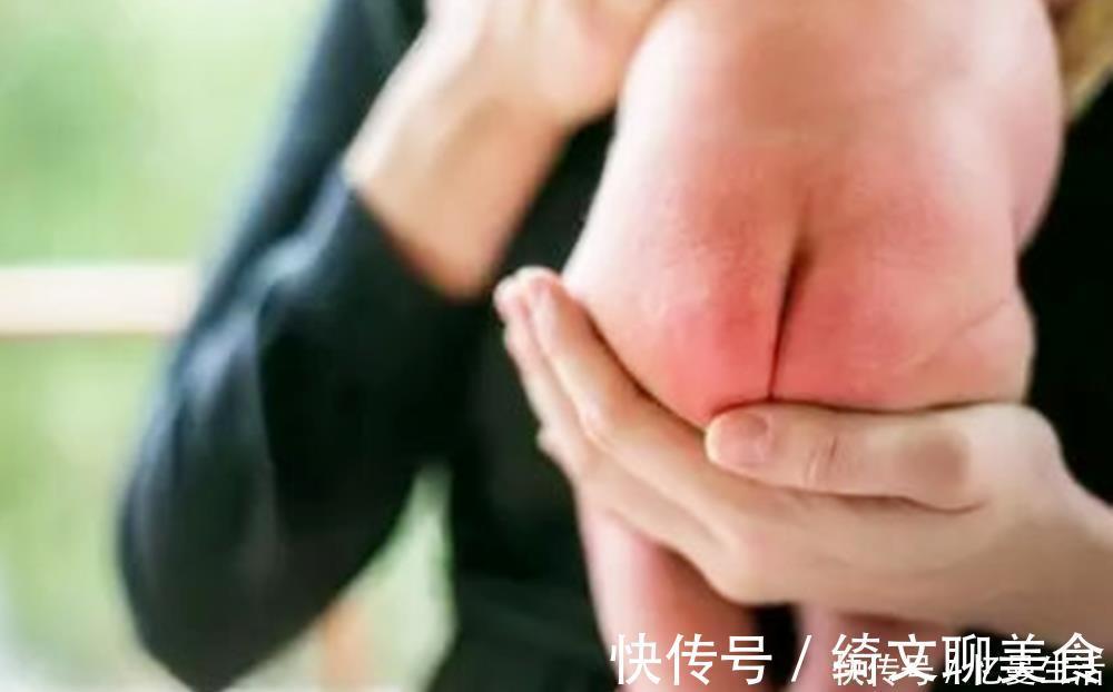 宝宝|娃每次换尿不湿前都要“洗屁屁”?小心过犹不及,做的父母快停手