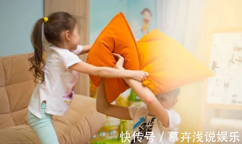 见面语|怎样养好一个孩子?李玫瑾:养儿有“三忌”,养女要“三避”