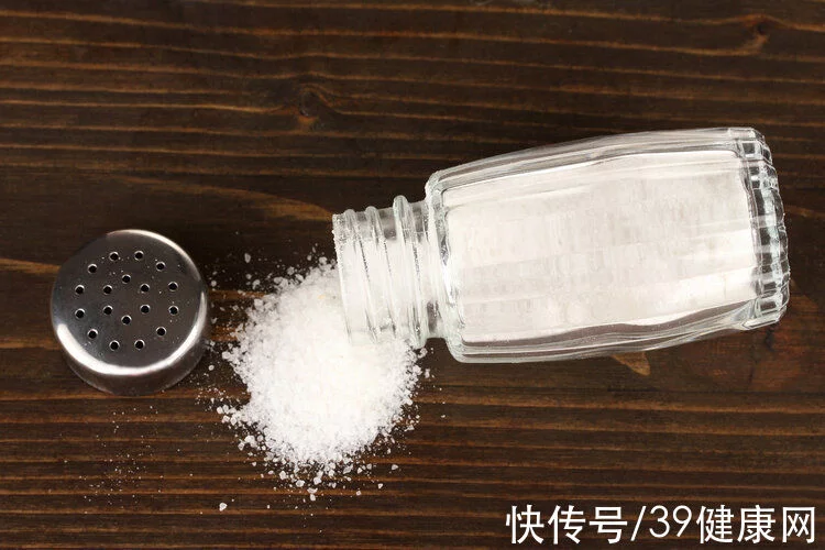 颠覆常识！柳叶刀：少吃盐未减少心力衰竭的死亡风险，还需限盐吗