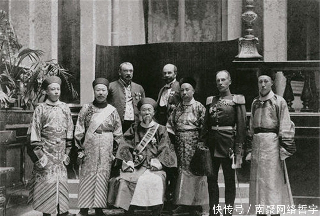 军事|清朝后期军事才能最高的汉人督抚是李鸿章还是左宗棠?