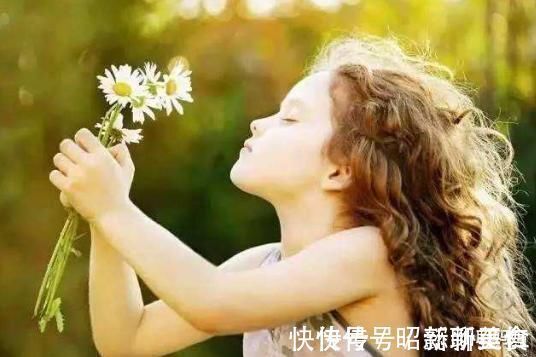 作业|“作业写一半马桶炸了”,老师以为学生撒谎,联系父母后秒打脸