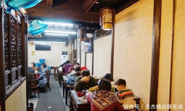 中国“最嗜甜”的城市,外地游客第一次去吃饭几乎崩溃:难以下咽
